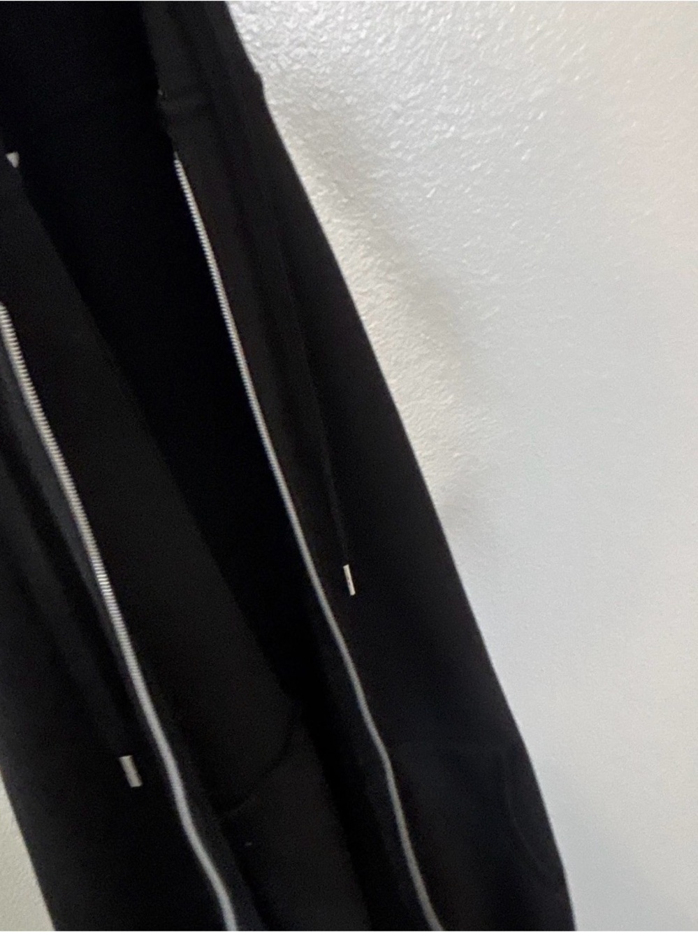 ALO Yoga Men's Black Performance Jacket with White 'alo' Logo